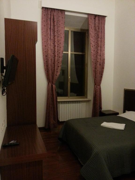 Mille Fiori Bed & Breakfast Rome Room photo